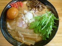 「とんこつチャーシュー」@まる弥 RA-MENの写真