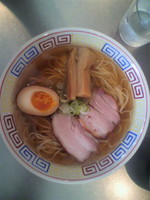 「煮干らーめん薄口」@煮干鰮らーめん 圓 町田店の写真