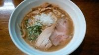 「スルメ薫るニボ白湯（限定）」@はりけんラーメンの写真