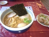 「しし丸ラーメン+チャーシュートッピング」@麺や しし丸。の写真