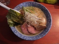 「特製塩ラーメン　中盛り【1000円】」@麺処 ほん田の写真