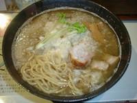 「あっさり煮干し650円（タマネギ・背脂）」@にぼ次郎の写真
