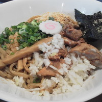 「ドラニボ　～煮干まぜそば～　￥８００」@Dragon Noodle's ドラゴンラーメンの写真