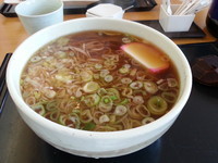 「かけそば・田舎（６８０円）」@そば de 十割 静岡函南店の写真