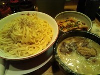 「つけめん750円＋ピリ辛メンマ300円」@一本槍の写真