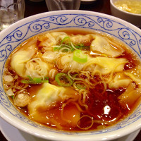 「海老入りワンタン麺／¥980」@紅虎餃子房 イオンモールむさし村山店の写真