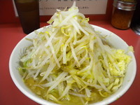 「小ラーメン　700円（ヤサイ・ニンニク・カラメ）」@ラーメン二郎 小岩店の写真