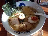 「こく旨塩ラーメン730円」@天日塩らーめん べらしお 中百舌鳥店の写真