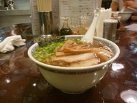 「支那麺　しなそば　ド醬油味」@徒歩徒歩亭の写真