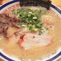 「らーめん￥680＋味玉￥100＋替玉￥120×2」@博多長浜らーめん 田中商店の写真