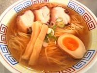 「煮干ら～めん薄口正油味」@煮干鰮らーめん 圓 町田店の写真