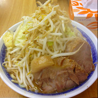 「小ラーメン＋黒烏龍茶」@ラーメン二郎 新小金井街道店の写真