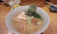 「鶏塩ラーメン＋サワー」@支那そば 一本気の写真