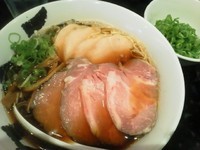 「煮干し醤油チャーシュー」@666の写真