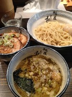 「味玉つけ麺850　炙りチャーシュー飯350」@麺屋 利休の写真