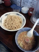 「煮干ちぢれ強麺」@つけ麺 紅葉の写真
