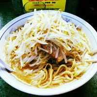 「大ラーメン ヤサイ」@ラーメン二郎 新宿小滝橋通り店の写真