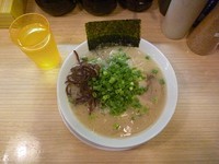 「ラーメン」@博多長浜らーめん ぼたん 笹塚店の写真