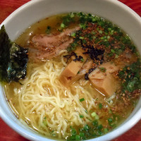 「塩らーめん　￥６００」@ひなたやの写真