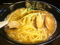 「鶏濃厚魚介らぁめん」@TOKYO 鶏そば TOMOの写真