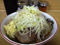 「ラーメン豚入り ￥800 麺少な目+ニンニク」@ラーメン二郎 栃木街道店の写真