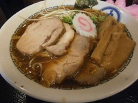 「醤油らーめん（中）」@煮干 丸めの写真