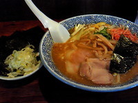 「塩ラーメン　￥750＋のり6枚(薬味ネギ付)￥100」@神勝軒 下永谷店の写真