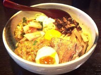 「納豆キムチあぶらめん＋生卵」@中屋の写真