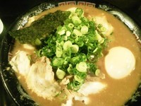 「とんこつチャーシューメン味玉」@無鉄砲 東京中野店の写真