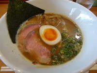 「醤油ラーメン」@ラー麺 陽はまた昇るの写真