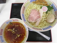 「つけそば８００円＋大盛り１００円＋味玉１００円」@乱切り手もみ中華そば りょうがの写真