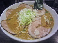 「背脂濃厚みそちゃーしゅーめん（大盛）」@らーめん 福たけ 桜木本店の写真