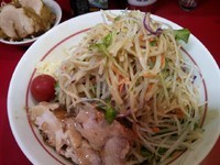 「豚冷やし中華　ニンニクカラメ」@千里眼の写真