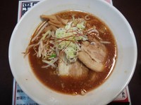 「入善ブラウンらーめん 700円」@中国麺飯店 ワンフー 山室店の写真