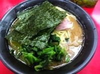 「ラーメン　中」@武蔵家直系 ぼうそう家の写真