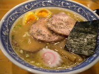 「特製中華そば　850円」@中華そば 青葉 新宿店の写真