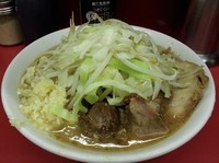 「小ラーメン豚入り ￥750 ニンニク」@ラーメン二郎 桜台駅前店の写真