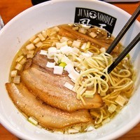 「純煮干しそば（白） 680円」@煮干中華ソバ イチカワの写真