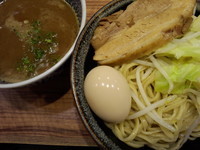 「つけ麺【野菜少なめ】(７８０円）＋味玉（１００円）」@ラーメン燈郎の写真