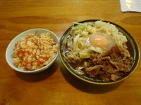 「味噌　肉＋キャベツ＋卵　まぜごはん」@うどん屋 源さんの写真
