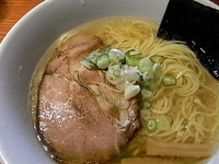 「塩らあめん」@上州地鶏ラーメン 翔鶴の写真