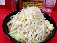 「ミソラーメン（中）８００円　ヤサイ・ニンニクW」@ドン-キタモトの写真