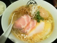 「特製黄金の塩ラーメン」@666の写真