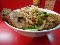 「豚スタミナらーめん+豚マシ2枚券850円+150円」@麺屋 桐龍の写真