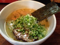 「鶏白醤油ラーメン（香味油　鶏油）」@麺屋たつみ 喜心 秩父店の写真