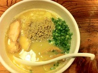 「白鶏らーめん」@鶏の穴の写真