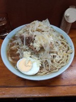 「ラーメン（ヤサイ・ニンニク増し・生姜ダレ）」@ラーメン富士丸 板橋南町店の写真