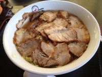 「焼豚ラーメン（大盛）／\850＋\150」@喜多方ラーメン 坂内 岩槻店の写真