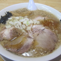 「チャーシューメン（８８０円）」@王道!! 背脂煮干中華そば 潤の写真