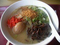 「博多らーめん」@由丸 ららぽーと豊洲フードサーカス内の写真